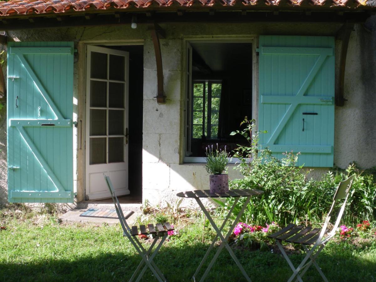 La Metairie Du Pont Bed & Breakfast Sainte-Hermine Bagian luar foto