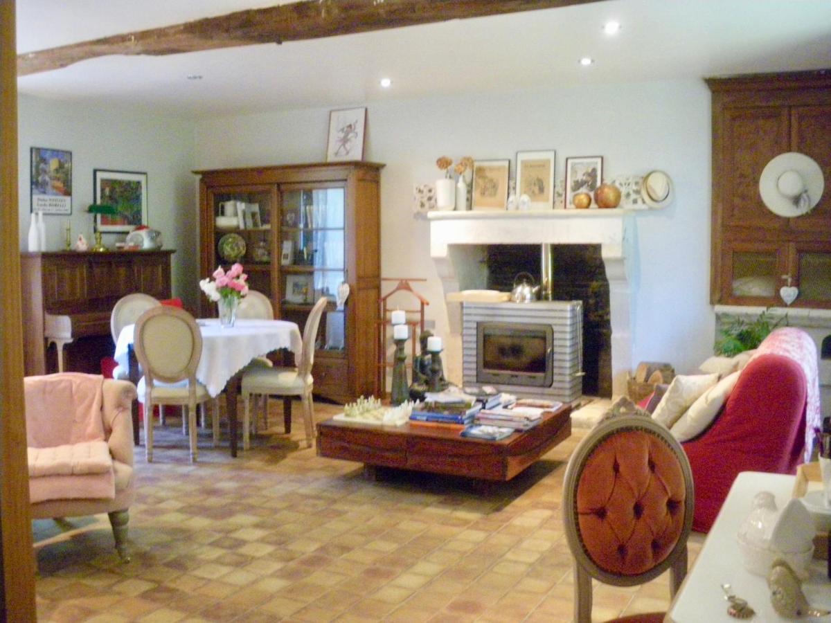 La Metairie Du Pont Bed & Breakfast Sainte-Hermine Bagian luar foto